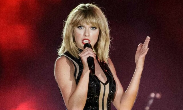 image: Taylor Swift vitnet i retten: - Det var skremmende og sjokkerende